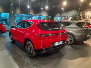 ALFA ROMEO CERTIFIED Alfa Romeo Tonale Sprint-tonale 1.5 130 Cv Mhev Tct7 Sprint Usata - Suv Ibrido Rosso - Vigevano - 2345492_5