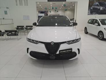 SPOTICAR Alfa Romeo Tonale 1.5 160cv Hybrid Tct7 Tributo Italiano Usata - Suv Ibrido Bianco - Napoli - 1202354712_2