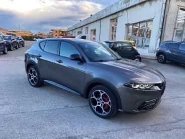 ALFA ROMEO CERTIFIED Alfa Romeo Tonale 1.3 280 Cv Phev At6 Q4 Veloce Usata - Suv Ibrido Plug-in Grigio - Campobasso - 2372057_1