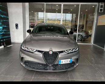 ALFA ROMEO CERTIFIED Alfa Romeo Tonale 1.5 Hybrid Speciale 130cv Tct7 Usata - Suv Ibrido Grigio - Salerno - 2381465_2