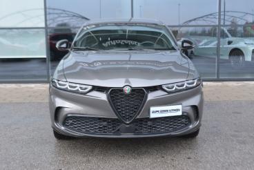 ALFA ROMEO CERTIFIED Alfa Romeo Tonale 1.5 Hybrid Veloce 160cv Tct7 Usata - Suv Ibrido Grigio - Desenzano Del Garda - 2400034_2