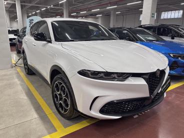 ALFA ROMEO CERTIFIED Alfa Romeo Tonale 1.3 280cv Plug-in Hybrid At6 Sprint Q4 Usata - Suv Ibrido Plug-in Bianco - Palermo - 2430614_3