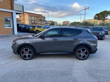 ALFA ROMEO CERTIFIED Alfa Romeo Tonale 1.3 280cv Phev At6 Veloce Usata - Suv Ibrido Grigio - Campobasso - 2447626_2