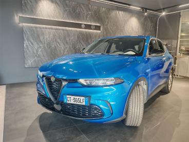 ALFA ROMEO CERTIFIED Alfa Romeo Tonale 1.5 130cv Hybrid Tct7 Sprint Usata - Suv Ibrido Azzurro - Grugliasco - 2457806_2