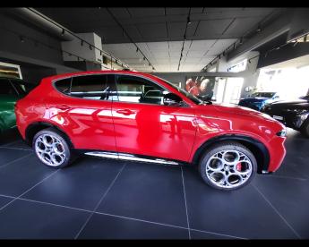 ALFA ROMEO CERTIFIED Alfa Romeo Tonale Plug In Hybrid-tonale My23 Plug In Hybrid Q4280cv Usata - Suv Ibrido Plug-in Rosso - Pisa - 2461759_4