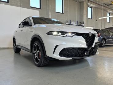 SPOTICAR Alfa Romeo Tonale 1.3 280cv Plug-in Hybrid At6 Veloce Q4 Usata - Suv Ibrido Plug-in Bianco - Milano - 802507229_3