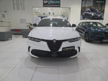SPOTICAR Alfa Romeo Tonale 1.5 160cv Hybrid Tct7 Veloce Usata - Suv Benzina Bianco - Napoli - 1202515243_2