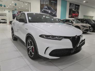 SPOTICAR Alfa Romeo Tonale 1.5 160cv Hybrid Tct7 Veloce Usata - Suv Benzina Bianco - Napoli - 1202515243_3