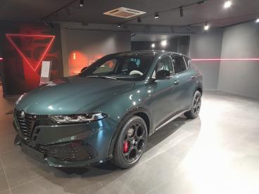 ALFA ROMEO CERTIFIED Alfa Romeo Tonale Phev 1.5 175 Cv Mhev Tct7 Veloce Usata - Suv Ibrido Bicolor - Benevento - 2459963_1