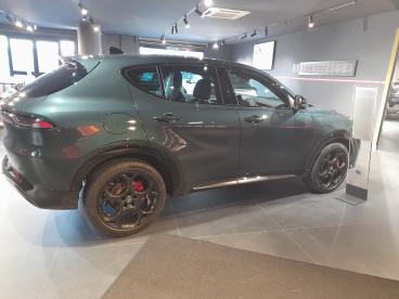 ALFA ROMEO CERTIFIED Alfa Romeo Tonale Phev 1.5 175 Cv Mhev Tct7 Veloce Usata - Suv Ibrido Bicolor - Benevento - 2459963_5