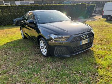 SPOTICAR Audi A1 Sportback Sportback 30 1.0 Tfsi Business 116cv S-t Usata - City Car Benzina Nero - Lancusi - 502434074_2