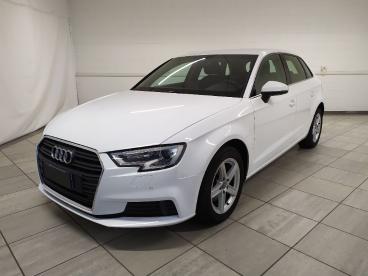SPOTICAR Audi A3 Sportback 30 1.6 Tdi Business 116cv Usata - Berlina Diesel Bianco - Cuneo - 502376643_1