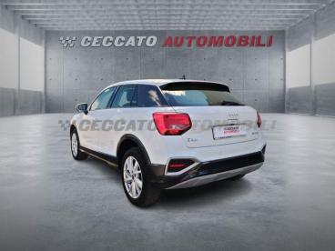 SPOTICAR Audi Q2 35 1.5 Tfsi Admired Advanced S-tronic Usata - Suv Benzina Bianco - Albignasego - 502445309_3