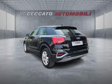 SPOTICAR Audi Q2 35 1.5 Tfsi Admired Advanced S-tronic Usata - Suv Benzina Nero - Thiene - 502449309_3