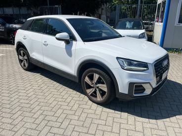 SPOTICAR Audi Q2 1.6 30 Tdi Admired S Tronic Usata - Suv Diesel Bianco - Milano - 502483411_3
