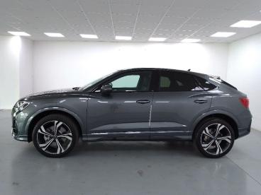 SPOTICAR Audi Q3 Sportback 40 2.0 Tdi Identity Black Quattro 193cv Usata - Suv Diesel Grigio - Cuneo - 502376865_5