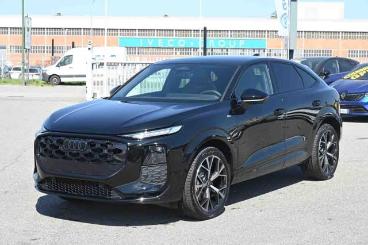 SPOTICAR Audi Q3 Sportback 35 Tdi S-tronic Black Line Edition Usata - Suv Diesel Nero - Carmagnola - 502454139_1