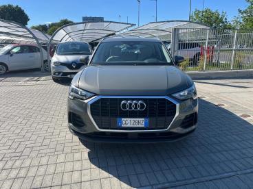 SPOTICAR Audi Q3 45 Tfsi E S Tronic Business Plugin Hybrid Usata - Suv Ibrido Plug-in Grigio - Milano - 502466139_2