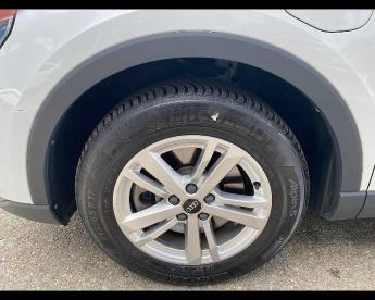 SPOTICAR Audi Q3 45 1.4 Tfsi E Business S-tronic Usata - Suv Ibrido Bianco - Mirandola - 1202470025_3