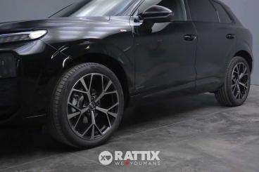SPOTICAR Audi Q3 1.5 Tfsi Mhev 150cv S Line Edition S-tronic + Pacc Usata - Suv Ibrido Nero - Barzago - 1202471165_4