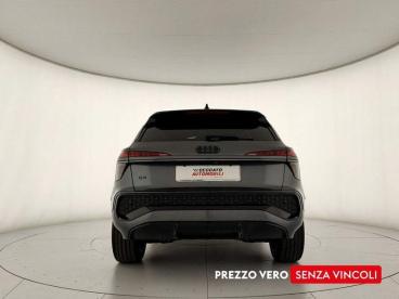 SPOTICAR Audi Q3 1.5 Tfsi Mhev S Line Edition 150cv S-tronic Usata - Suv Ibrido Grigio - Albignasego - 502475557_5