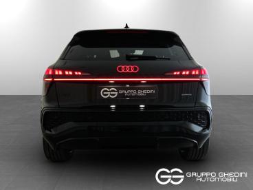 SPOTICAR Audi Q3 Iii 2025 2.0 Tfsi S Line Edition Quattro 204cv S-t Usata - Suv Benzina Nero - Bologna - 502500539_5