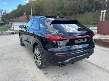 SPOTICAR Audi Q5 Sportback 2.0 Tdi Mhev+ S Line Edition Quattro 204 Usata - Suv Diesel Nero - Lancusi - 502445680_3