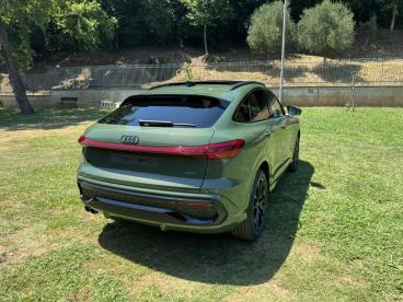 SPOTICAR Audi Q5 Sportback 2.0 Tdi Mhev+ S Line Edition Quattro 204 Usata - Suv Ibrido Verde - Lancusi - 502487213_4