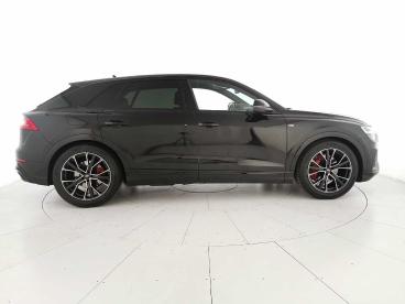 SPOTICAR Audi Q8 55 3.0 Tfsi Mhev Sport Quattro Tiptronic Usata - Suv Benzina Nero - San Giovanni Teatino - 1202379631_4