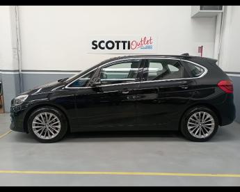 SPOTICAR Bmw Serie 2 F/45-46 216d Active Tourer Luxury Auto Usata - Station Wagon Diesel Nero - Venturina Terme - 502294133_5