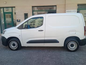 SPOTICAR Citroën Berlingo Van M 1.5 Bluehdi 100cv Club 3p.ti Usata - Family Car Diesel Bianco - Taranto - 1202467056_3