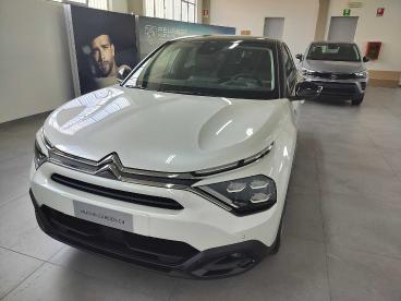 SPOTICAR Citroën C4 Motore Elettrico 136 Cv Shine ** Km O ** Usata - Berlina Elettrica Bianco - Prato - 1202356007_2