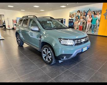 SPOTICAR Dacia Duster Journey Up 4x2 1.5 Blue Dci 115cv Usata - Suv Diesel Verde - Bollengo - 502433534_1