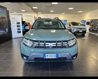 SPOTICAR Dacia Duster Journey Up 4x2 1.5 Blue Dci 115cv Usata - Suv Diesel Verde - Bollengo - 502433534_2