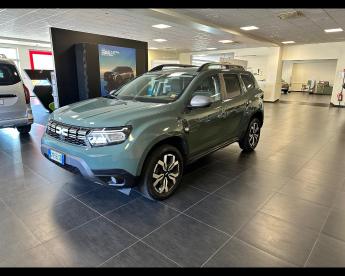 SPOTICAR Dacia Duster Journey Up 4x2 1.5 Blue Dci 115cv Usata - Suv Diesel Verde - Bollengo - 502433534_3
