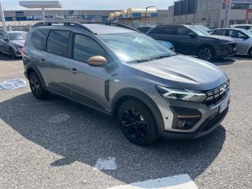 SPOTICAR Dacia Logan Jogger 1.0 Tce Extreme Up Gpl 100cv 7p.ti Usata - Suv Gpl-metano Grigio - Milano - 502505102_3