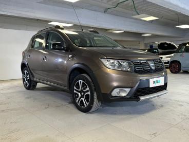 SPOTICAR Dacia Sandero 0.9 Tce Wow S&s Eu6 Usata - City Car Benzina Grigio - Milano - 1202437075_3