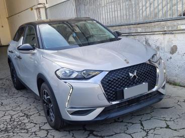 SPOTICAR Ds Ds 3 Crossback 1.5 Bluehdi Faubourg 130cv Auto Usata - City Car Diesel Grigio - Lancusi - 502393285_2