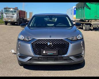 DS CERTIFIED Ds Ds 3 2019 Crossback Crossback 1.5 Bluehdi So Chic 100cv Usata -  Diesel Grigio - Matera - 2434318_3