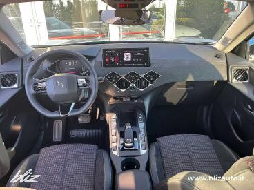 SPOTICAR Ds Ds 3 Crossback 1.2 Hybrid Edition France Auto Usata - Suv Ibrido Oro - Trieste - 302512211_5