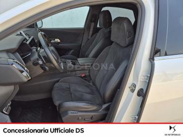 SPOTICAR Ds Ds 7 Crossback 1.6 E-tense Phev Performance Line Auto Usata - Suv Ibrido Plug-in Bianco - Vicenza - 1202486149_4