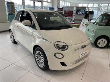 SPOTICAR Fiat 500 E Action Berlina (autonomia 190km) - Pronta Consegna Usata - City Car Elettrica Bianco - Reggio Emilia - 502331633_1