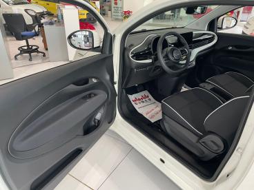 SPOTICAR Fiat 500 E Action Berlina (autonomia 190km) - Pronta Consegna Usata - City Car Elettrica Bianco - Reggio Emilia - 502331633_5