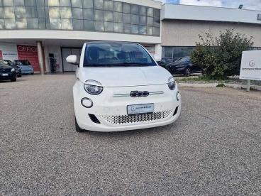 SPOTICAR Fiat 500 E Cabrio 42 Kwh Icon Usata - City Car Elettrica Bianco - Taranto - 1202363347_1