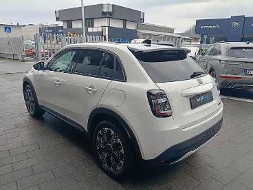 SPOTICAR Fiat 600 Mhev 1.2 110cv Dct La Prima Aziendale Usata - Suv Ibrido Bianco - Magenta - 1202406958_5