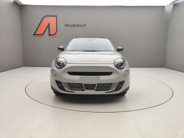 SPOTICAR Fiat 600 Iv 2023 1.2 Mhev 110cv Dct La Prima Usata - Suv Ibrido Plug-in Beige - Voghera - 502416717_3