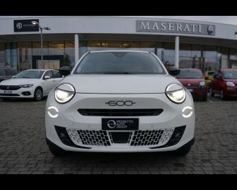 SPOTICAR Fiat 600 (2023-->) Hybrid 110 Cv Dct Mhev La Prima Ii Usata - Suv Ibrido Bianco - Pineto - 502417368_2