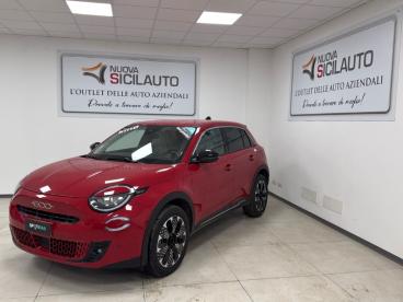 SPOTICAR Fiat 600 Iv 2023 1.2 Hybrid La Prima 110cv Auto Usata - Suv Ibrido Rosso - Carini - 502426254_3