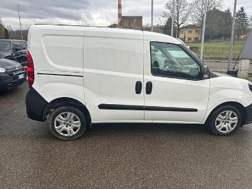 SPOTICAR Fiat Doblo *promo* Doblo 1.6 Mjt 105cv S&s Pc-tn Cargo Lounge Usata - Family Car Diesel Giallo - Borgo San Lorenzo - 1202424978_4