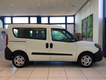 SPOTICAR Fiat Doblo Cargo Doblo 1.3 Mjt S And S Pc Combi N1 Easy Usata - Monovolume Diesel Bianco - Zimella - 502396152_2